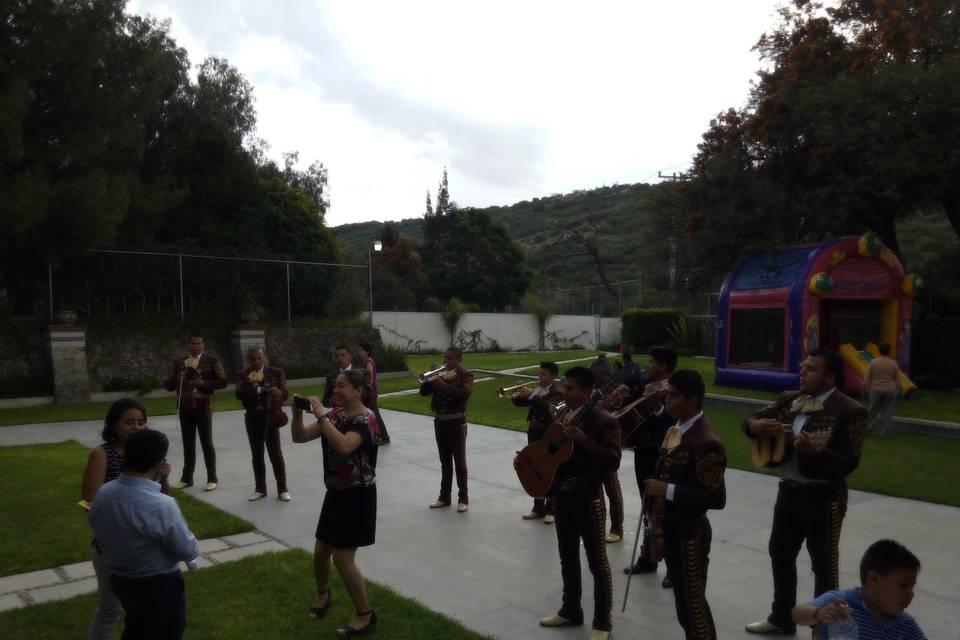 Mariachi Ex Hacienda Menchaca