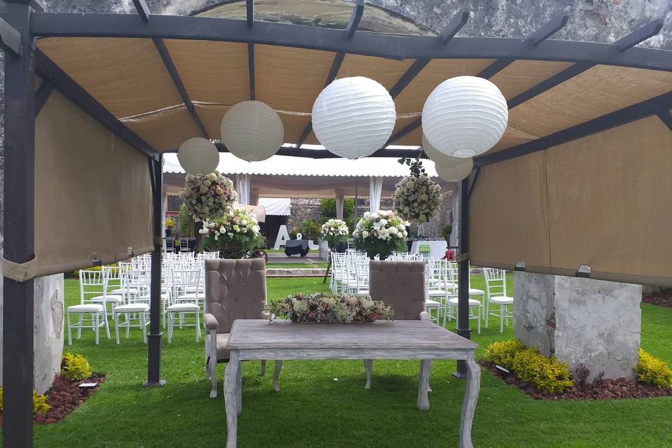 Mesa sillones ceremonia