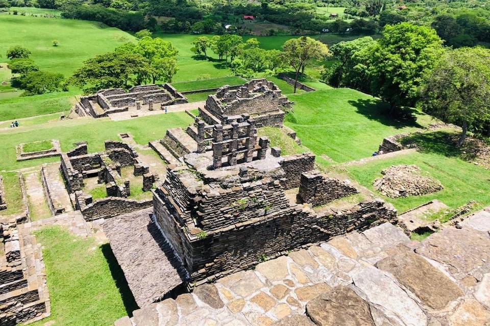 Zona Arqueológica de Toniná