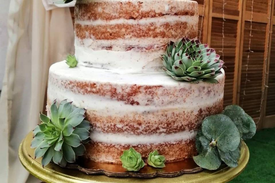 Naked cake