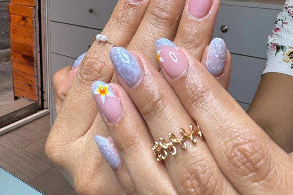 Dek Beauty Studio
