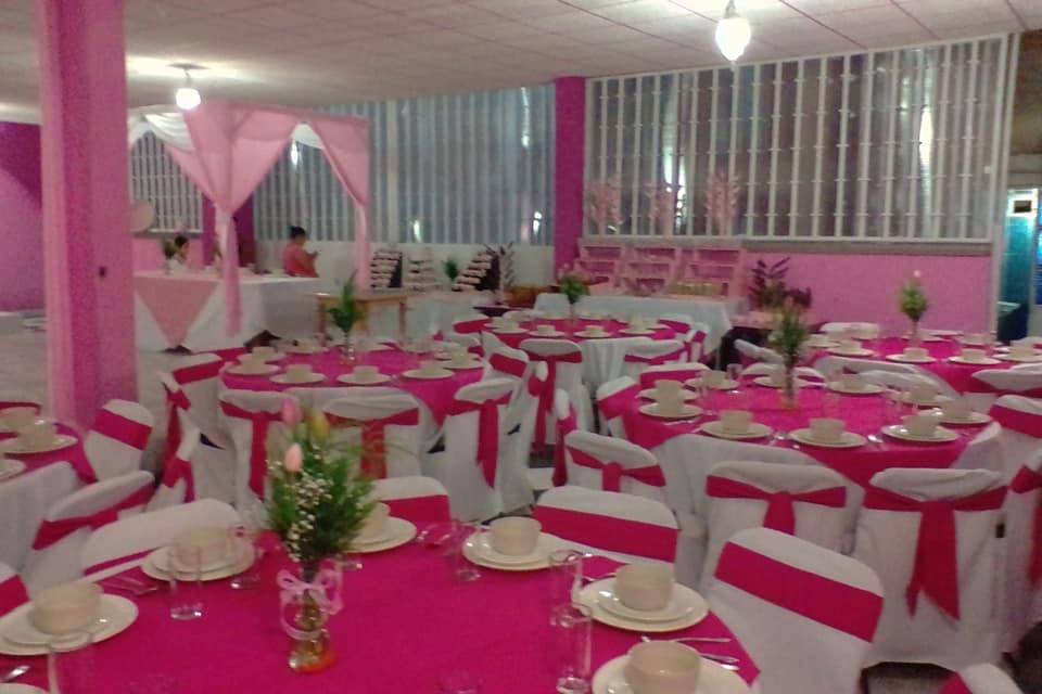 Salón con montaje