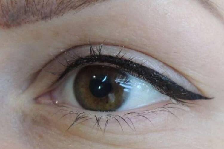 Micropigmentación en ojos