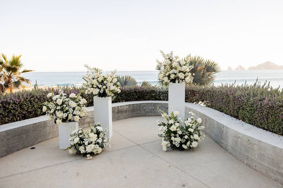 Ceremony decor Baja Love