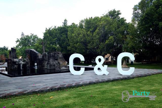Letras gigantes iniciales