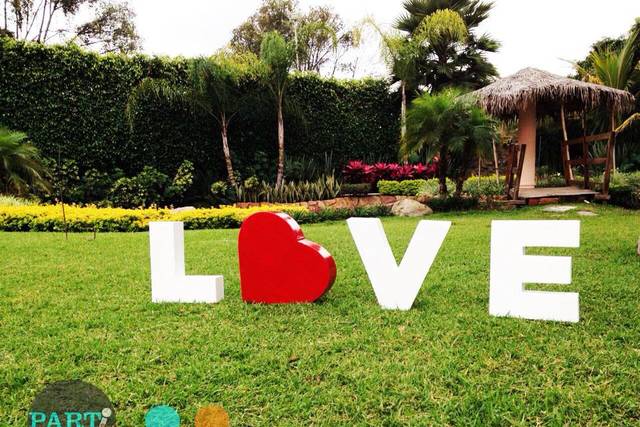 Letras love para mesa