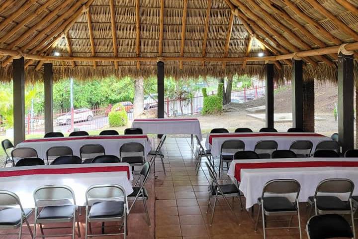 Conjunto Turístico Jacarandas