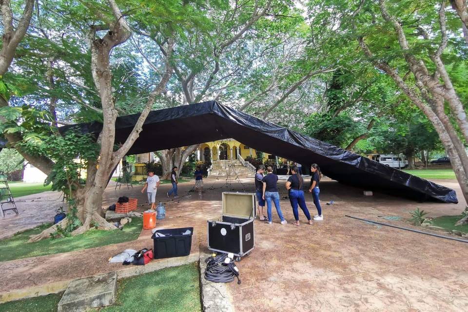 Montaje Mega carpa