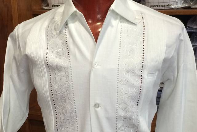 Guayaberas y Camisas M re C. Col n Consulta disponibilidad y precios