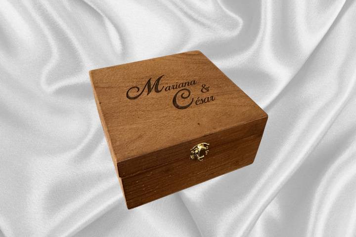 Caja de madera para bodas