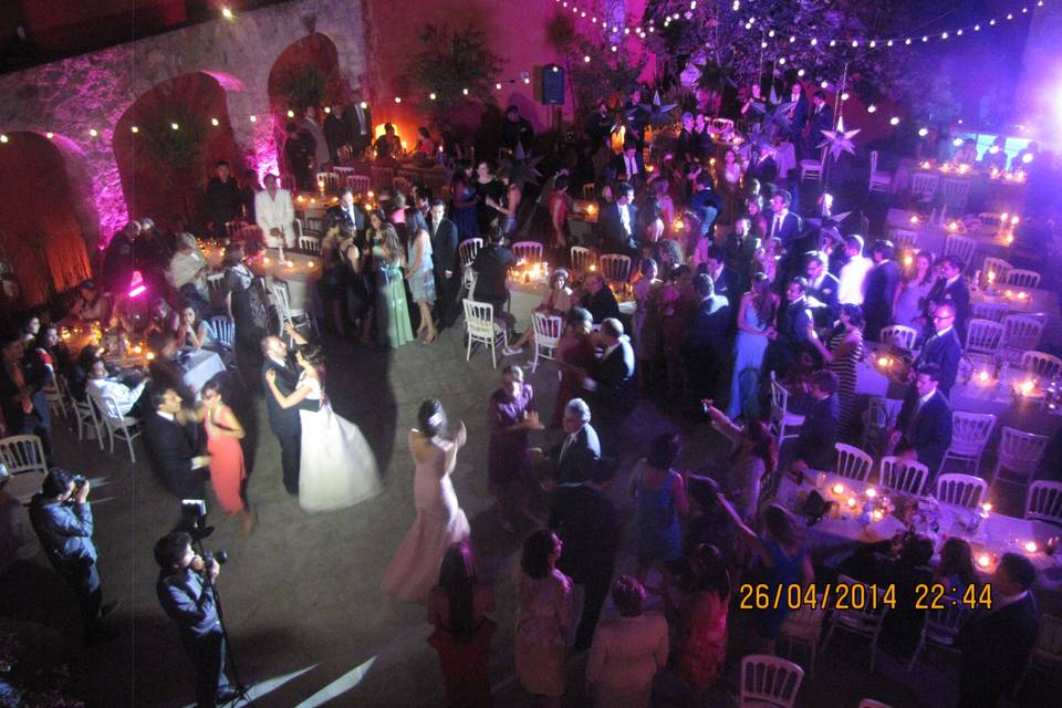 Boda A & E