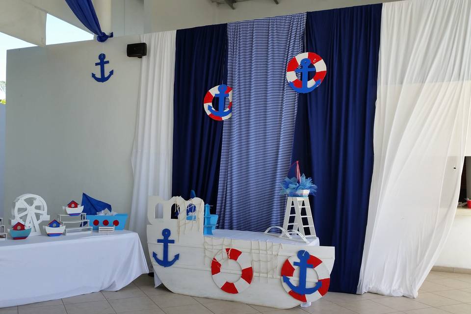 Mesa de dulces marinero