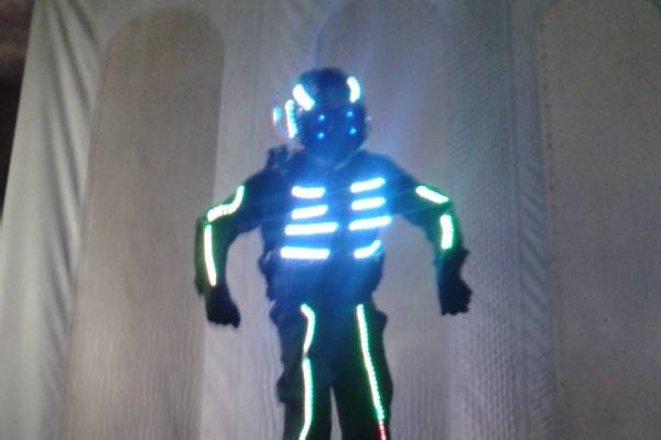 Robot led