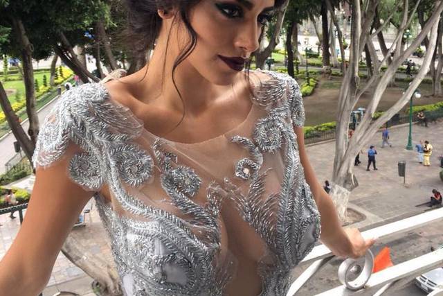 M Make UP