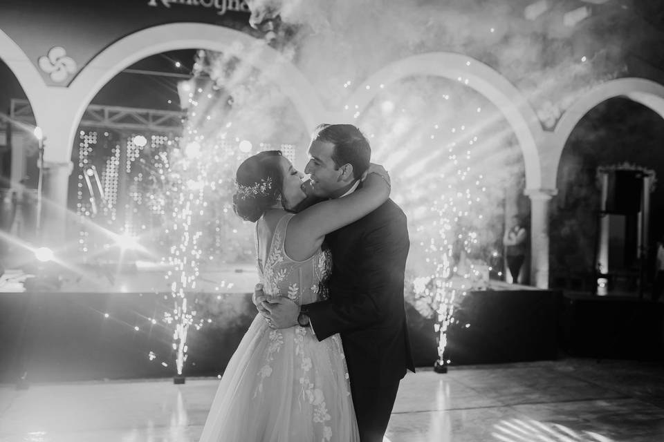 Full Cook Weddings