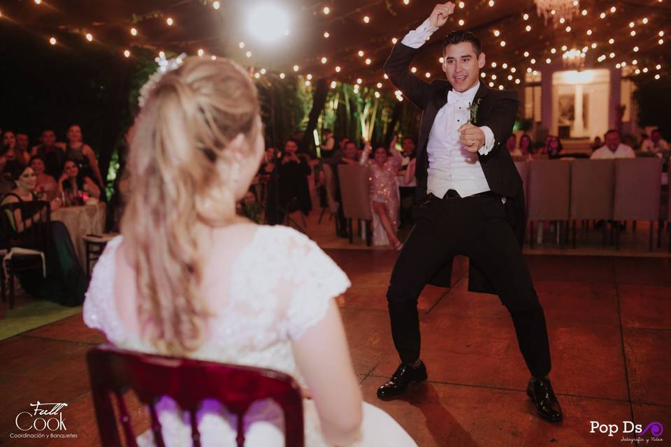 Full Cook Weddings