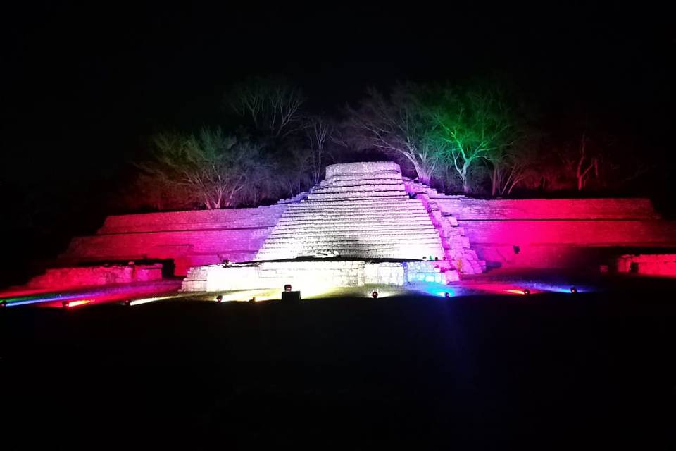 Iluminación de la piramide