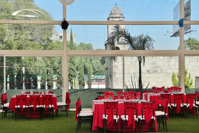 Salón Jardín Lago Tikal