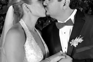 Beso de novios