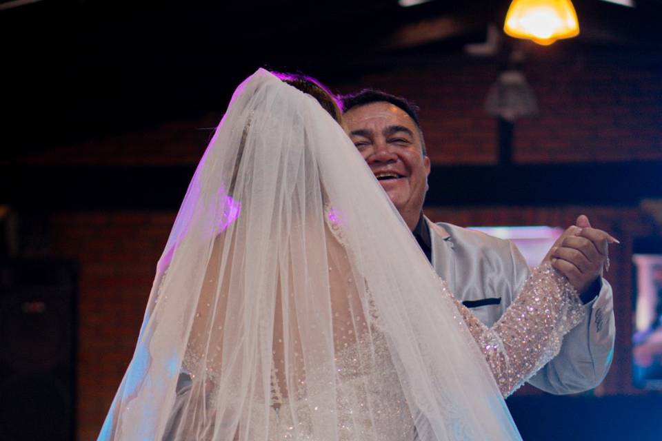 Novia de espaldas