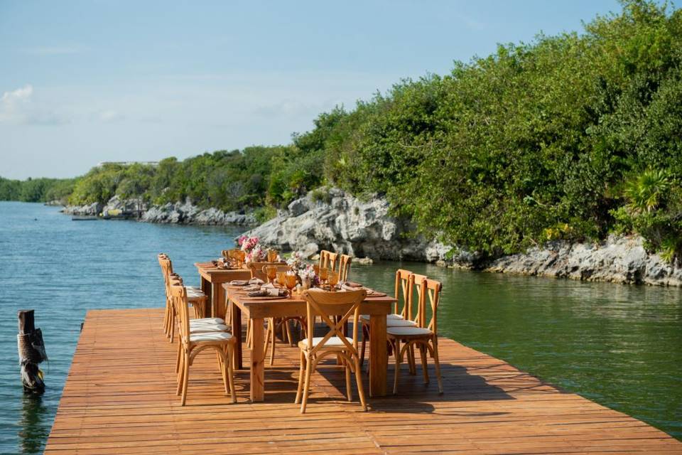 Lagoon Deck