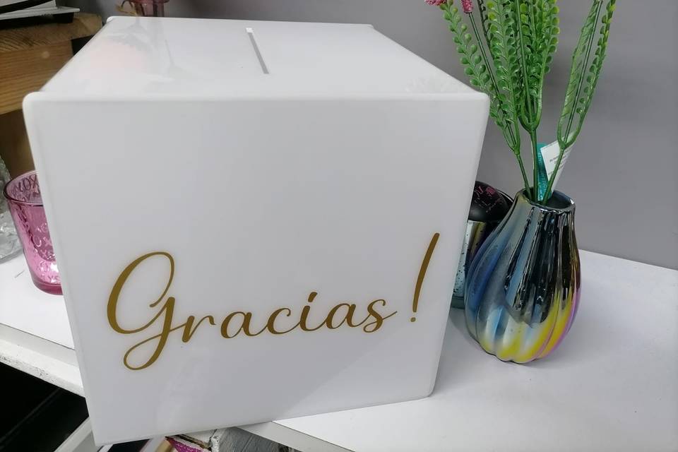 ALCANCIA DE ACRILICO