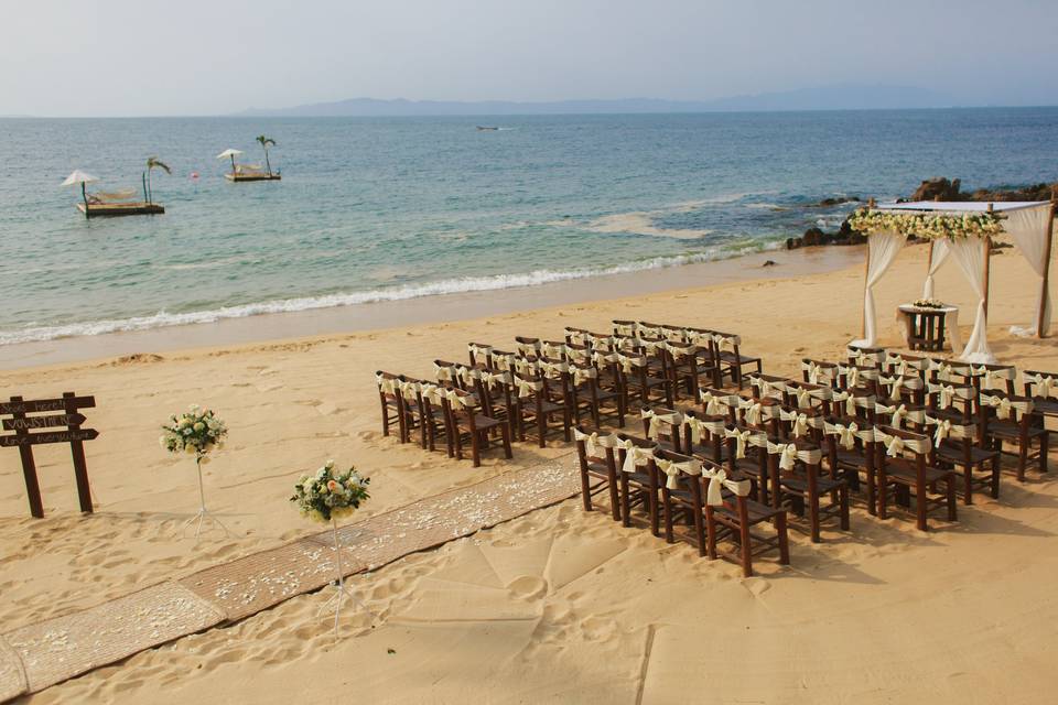 Ceremonia en playa privada