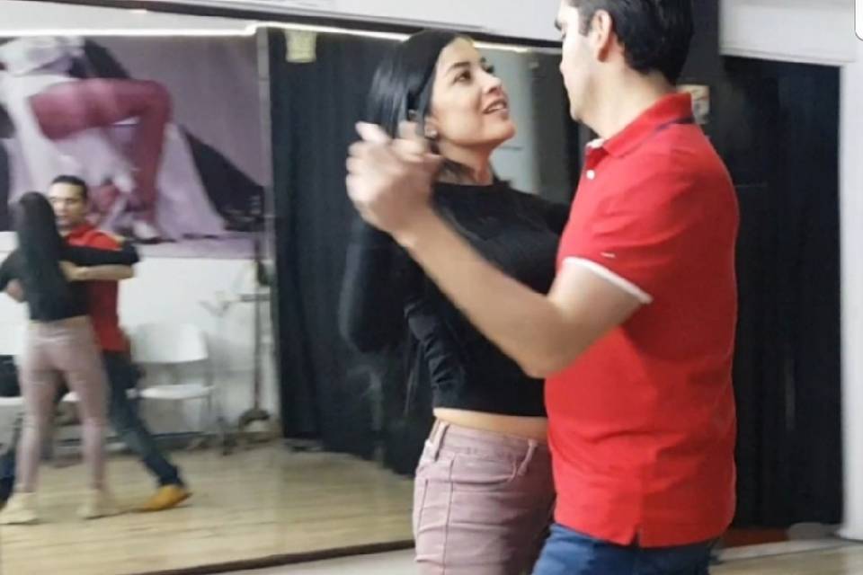 Aprendan a bailar