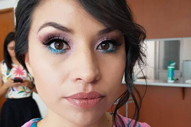 Sabalu Simeon makeup