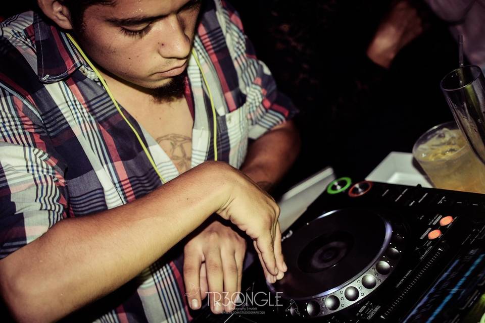 DJ Camacho