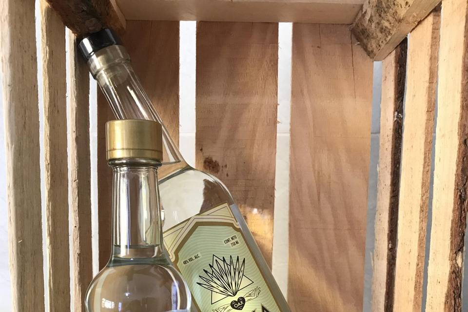 Botellas de mezcal