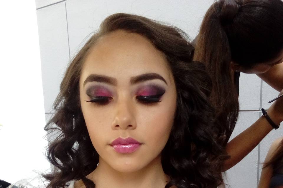 Giovanna Flores Makeup