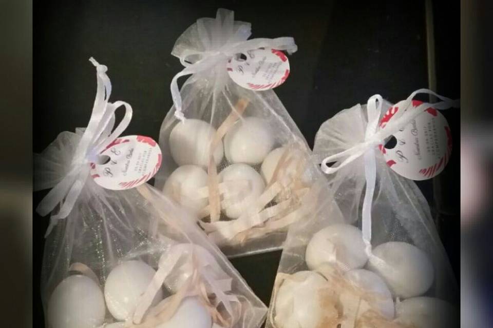 Almendras en bolsa de organza