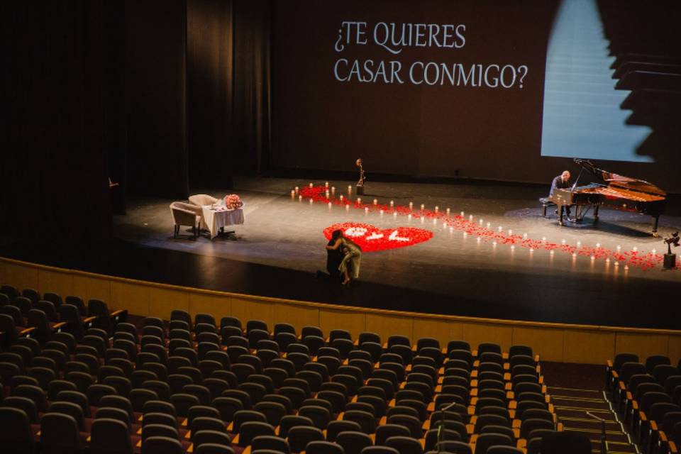 Teatro Moncayo pedida