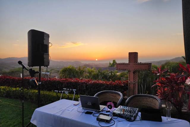 Mesa DJ