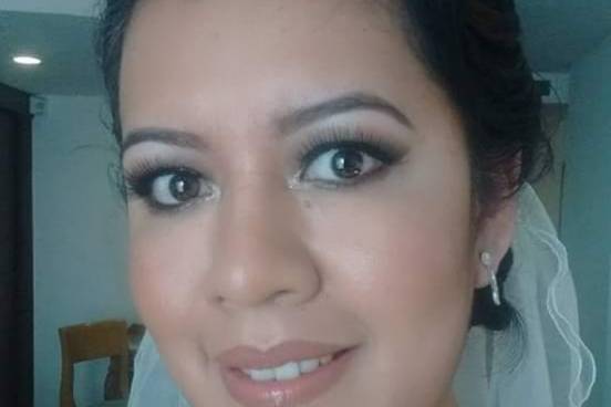 Susana Salzar Make Up