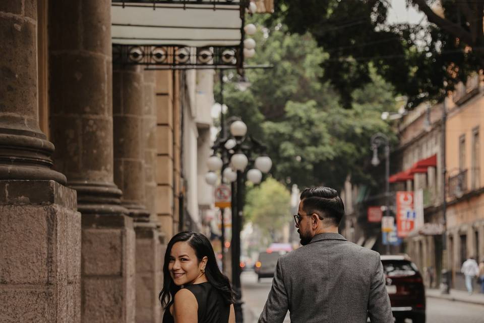 Lau & Est