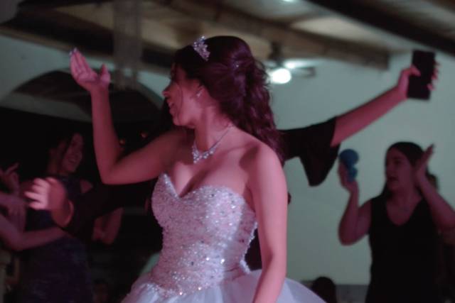 Bailando
