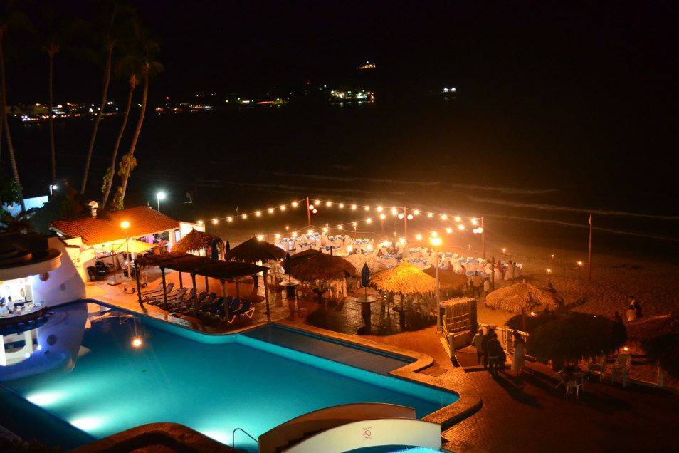 Su boda en la playa