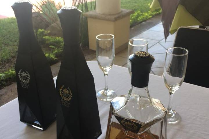 Botellas con tequila