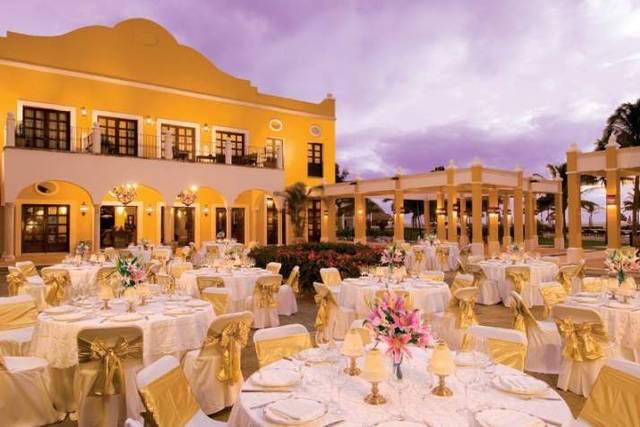 Weddings Riviera by Natural Trips
