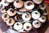 Cake con cupcakes