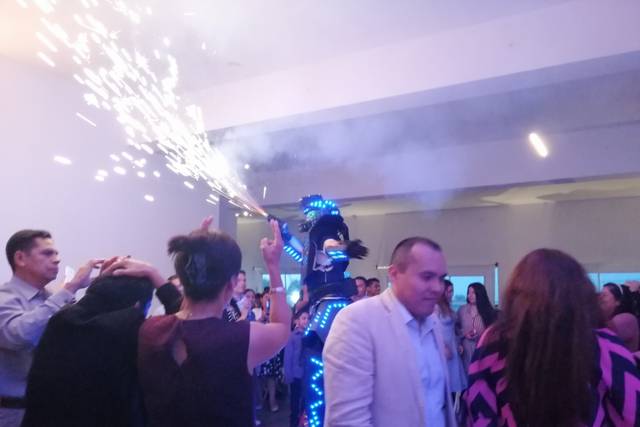 Robot led