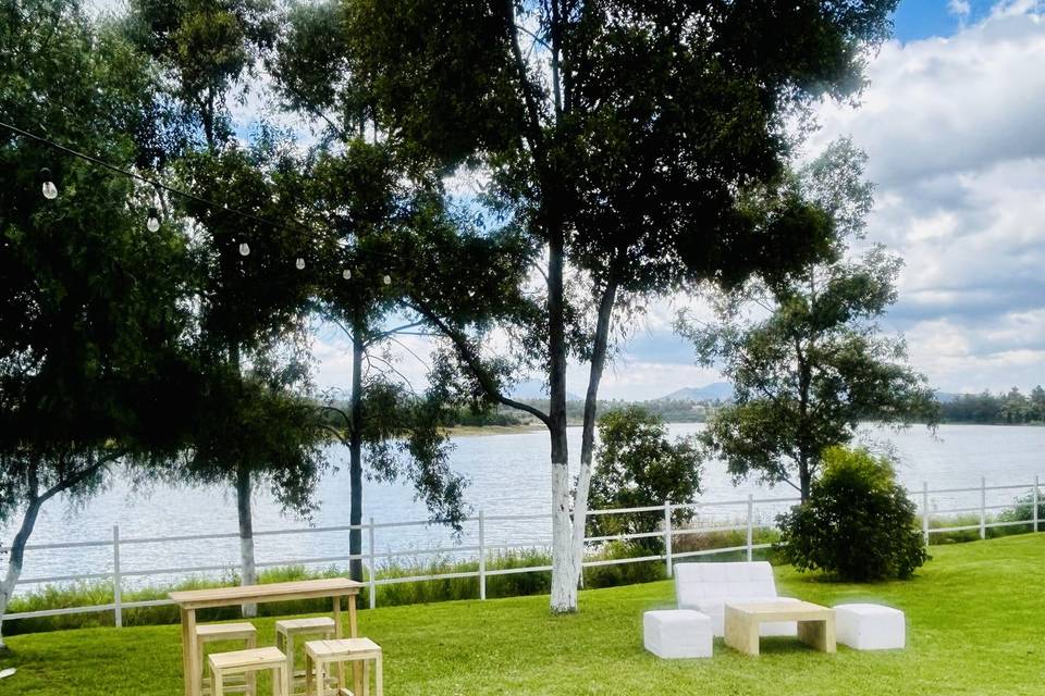 Vista al lago