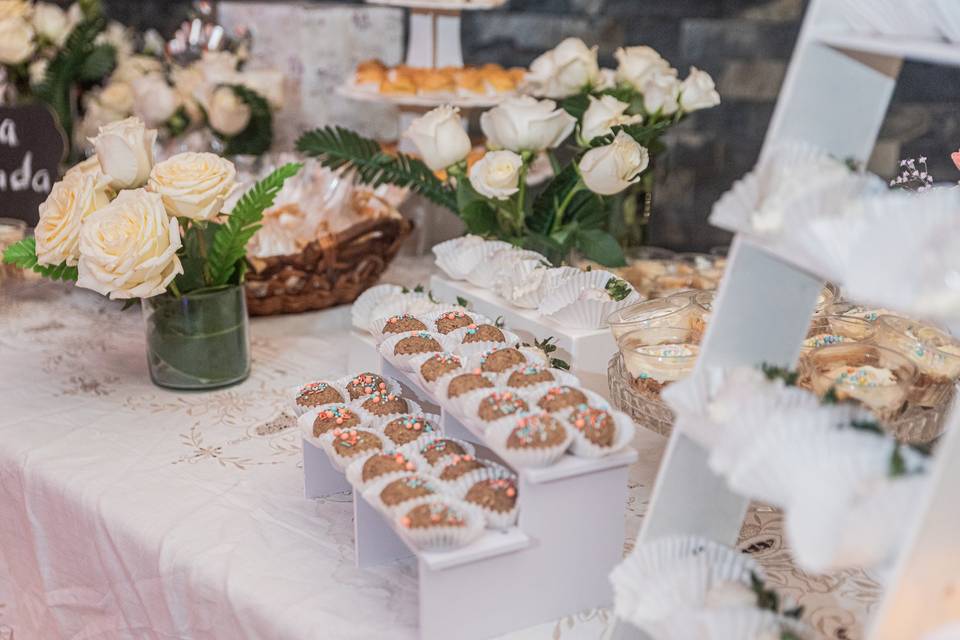 C&f postres