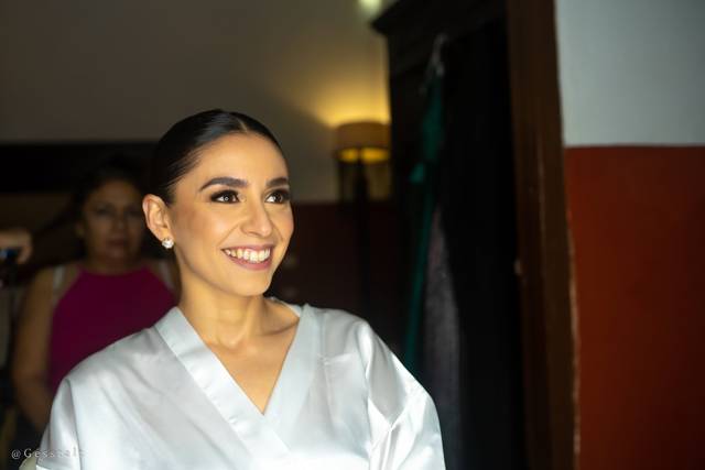 MarielaLaraMakeup Bride