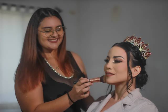 Tania Maar Makeup & Hair