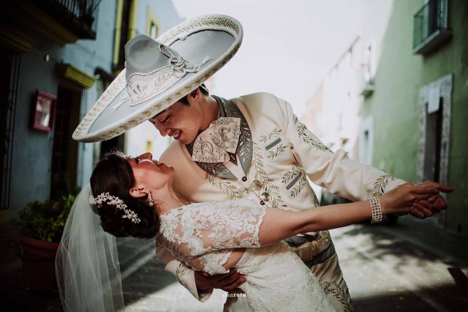 Trash the Dress, Alan Reta