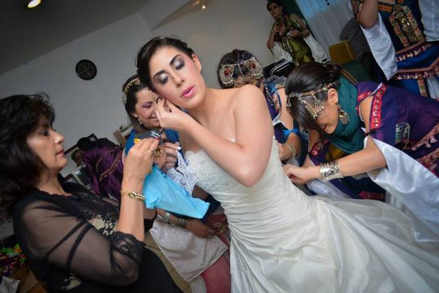 Novia con aerógrafo