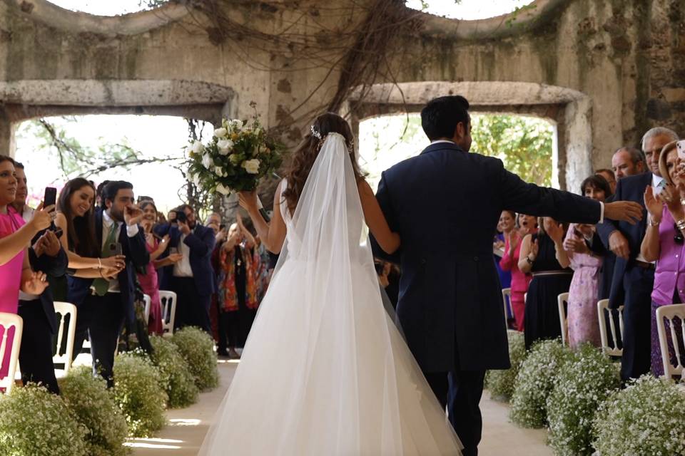 Grabación de momentos especiales durante el matrimonio